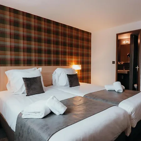 Hotel Red Fox