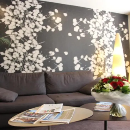 Otel Red Fox 3*