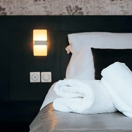 Otel Red Fox 3*